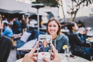 スマホで撮影した写真を販売しやすいテーマは？